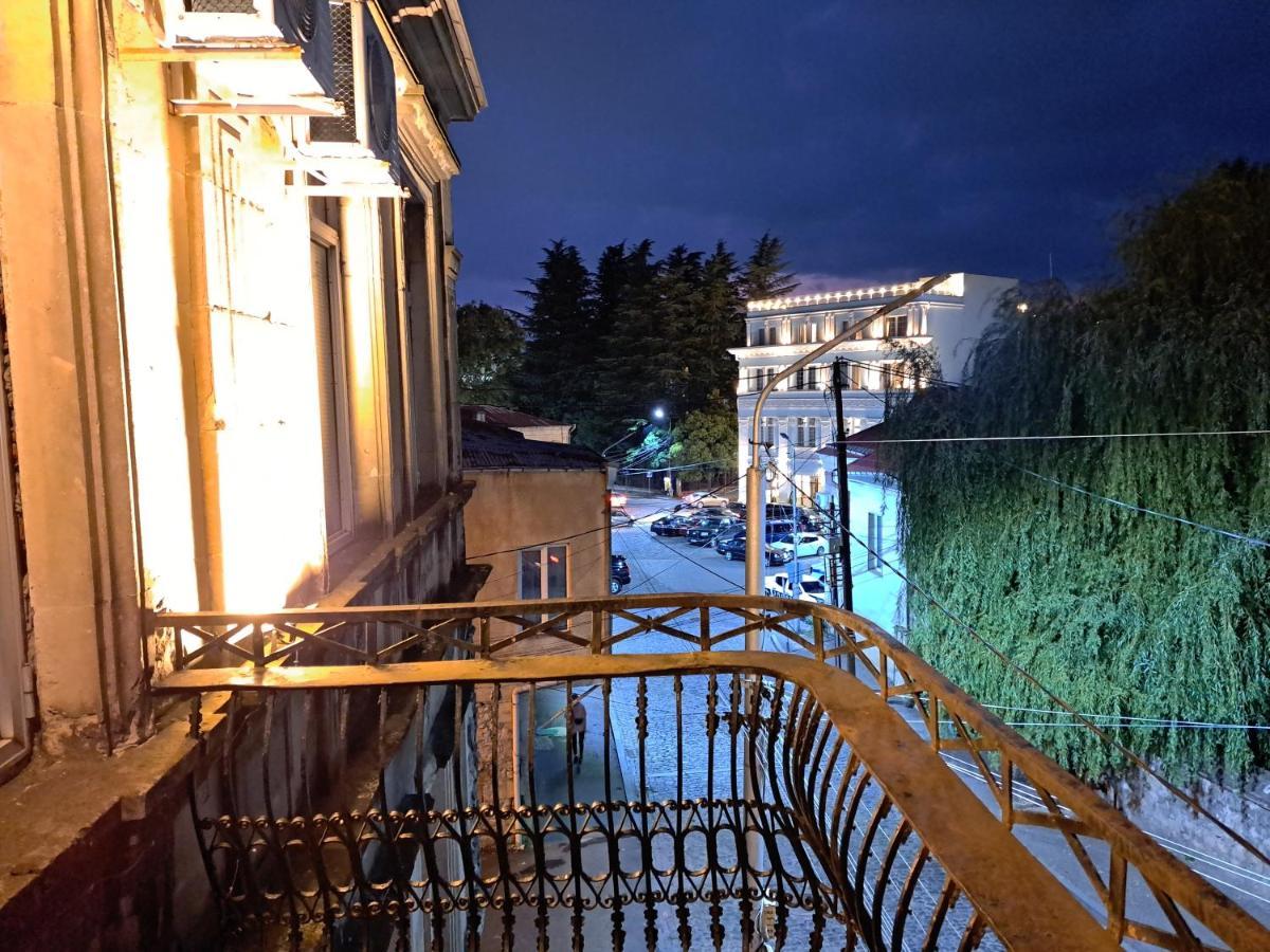 Гостевой дом Aisi2 Кутаиси Экстерьер фото