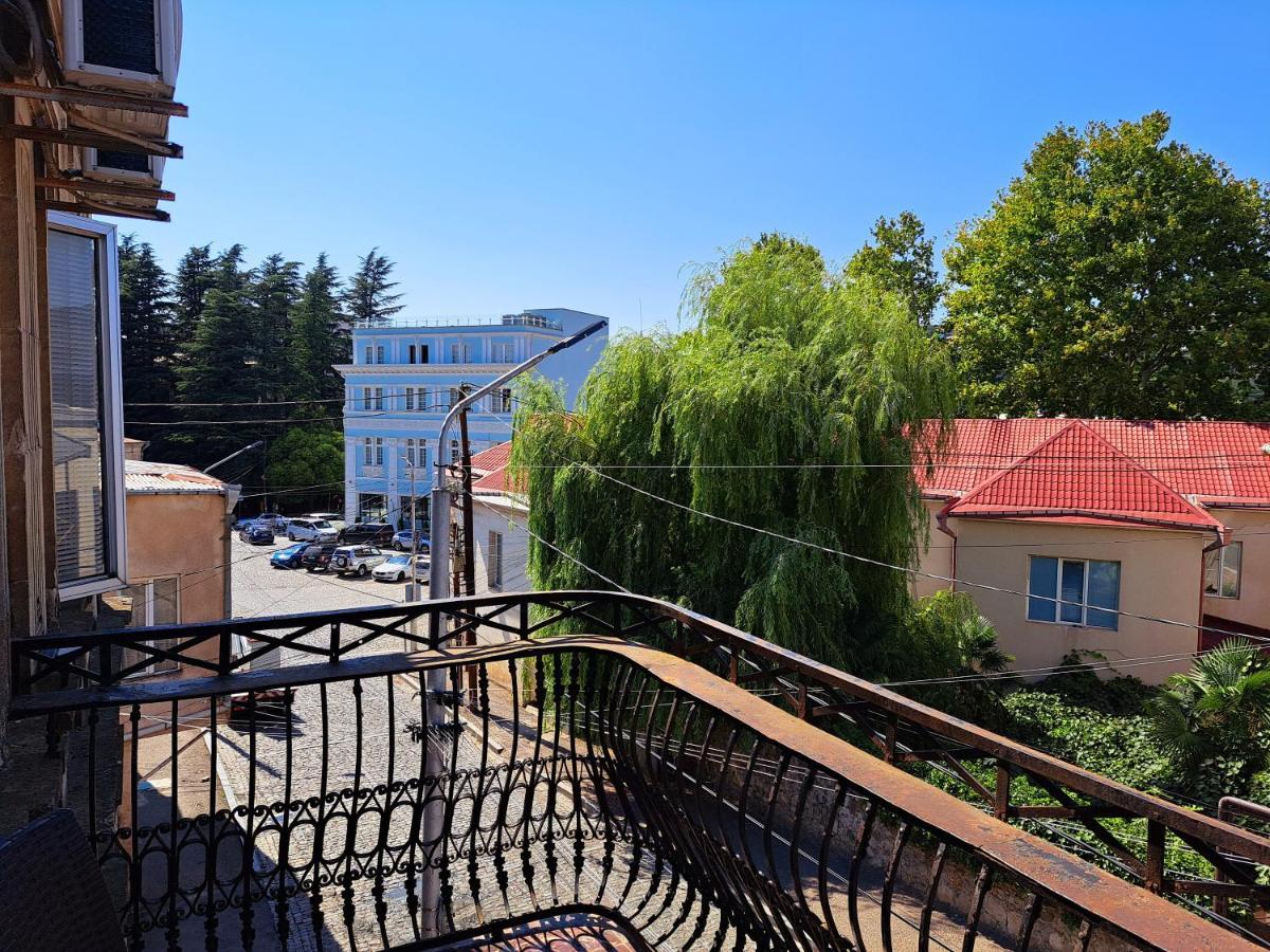 Гостевой дом Aisi2 Кутаиси Экстерьер фото